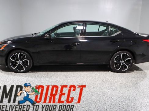 Used 2024 Nissan Altima 2.5 SR image 10