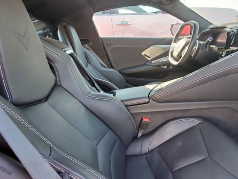 Used 2022 Chevrolet Corvette Stingray Preferred Cpe w/ Battery Protection Package RWD image 5