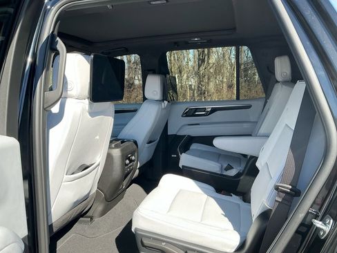 Used 2026 Chevrolet Tahoe Premier image 22