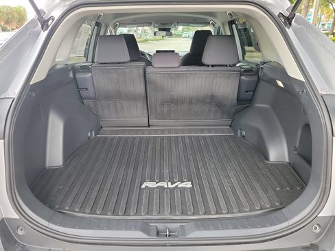 Used 2024 Toyota RAV4 LE FWD image 8