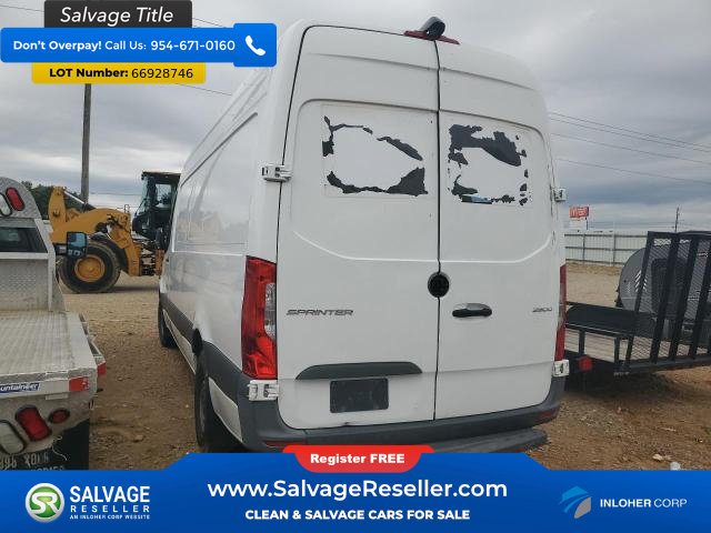 Used 2021 Mercedes-Benz Sprinter 2500 image 3