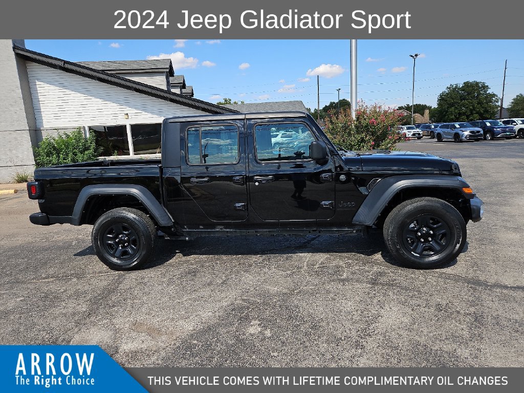Used 2024 Jeep Gladiator Sport AWD/4WD image 14