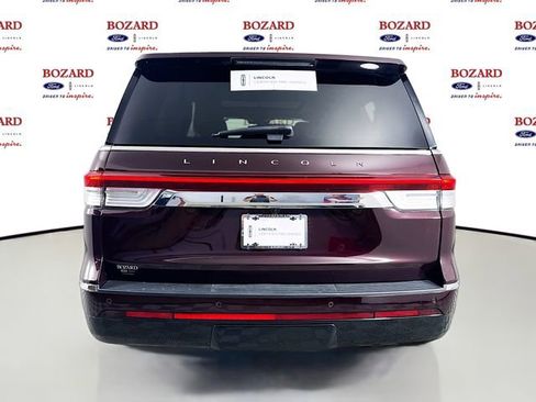 Certified 2024 Lincoln Navigator L Reserve image 7