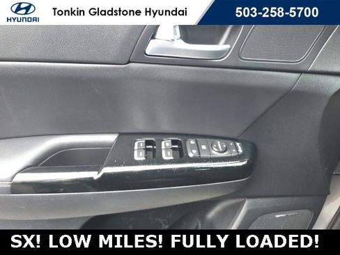Used 2020 Kia Sportage SX image 10