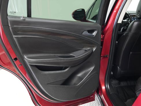 Used 2019 Buick Envision Essence image 20