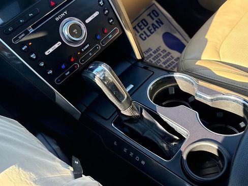 Used 2017 Ford Explorer Limited w/ Equipment Group 301A image 35