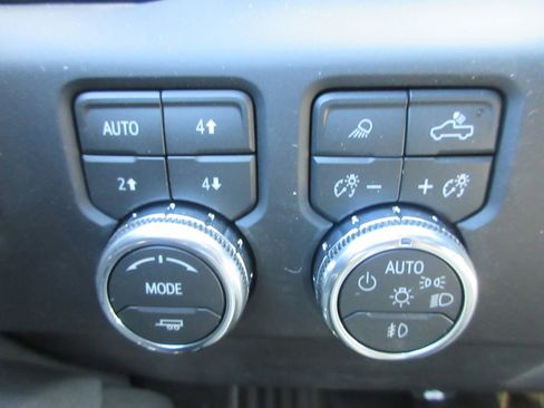 New 2026 GMC Sierra 1500 AT4 image 17