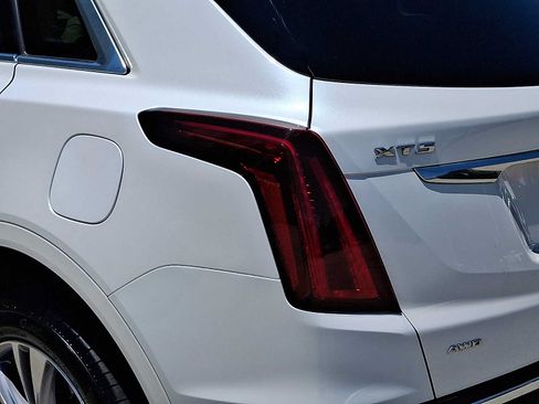 Certified 2024 Cadillac XT5 Premium Luxury AWD/4WD image 12