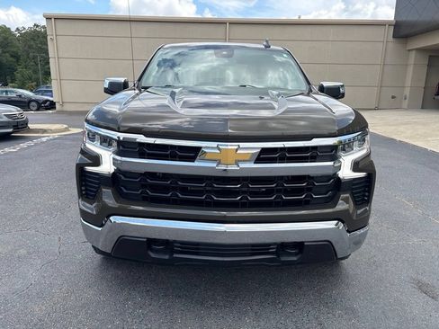 Used 2023 Chevrolet Silverado 1500 LT AWD/4WD image 2