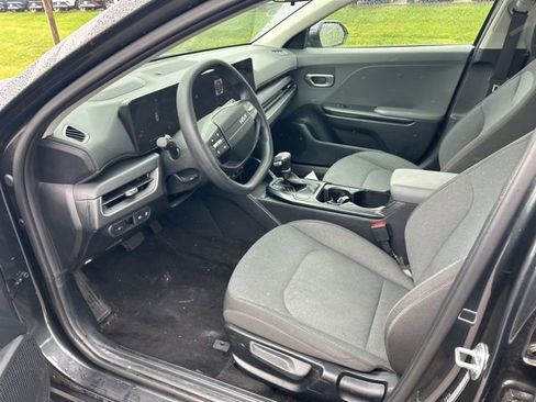 Used 2025 Kia K4 FWD image 6