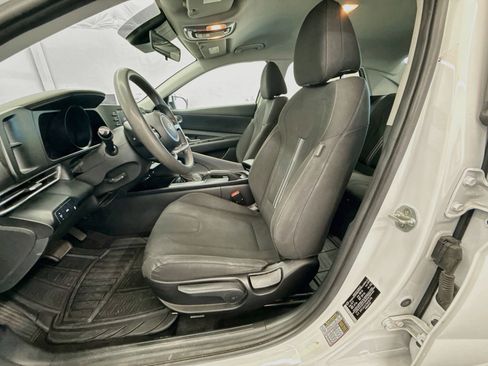 Used 2021 Hyundai Elantra SEL FWD image 13