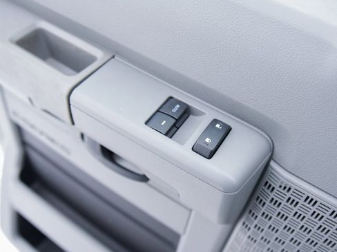 Used 2024 Ford E-450 and Econoline 450 Super Duty w/ Power Windows & Locks Group image 11