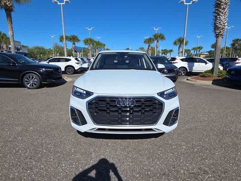 Used 2022 Audi Q5 2.0T Premium w/ Convenience Package AWD/4WD image 3