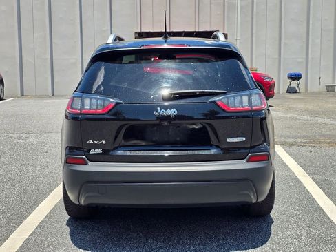 Used 2019 Jeep Cherokee Latitude w/ Cold Weather Group AWD/4WD image 5