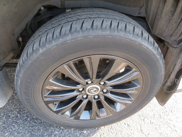Used 2023 Lexus GX 460 Luxury w/ Sport Design Package AWD/4WD image 10