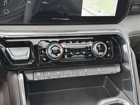 New 2026 GMC Sierra 2500 Denali w/ Denali Reserve Package AWD/4WD image 9