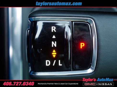 Used 2023 GMC Sierra 1500 SLT w/ SLT Premium Package image 21