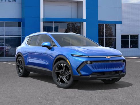 New 2026 Chevrolet Equinox EV LT image 7