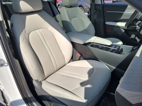 New 2025 Hyundai Sonata Limited FWD image 20