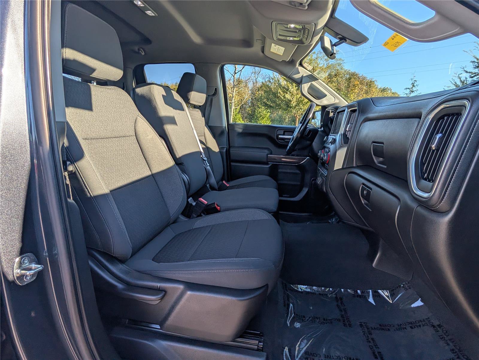 Used 2022 Chevrolet Silverado 1500 LT w/ Bed Protection Package AWD/4WD image 12