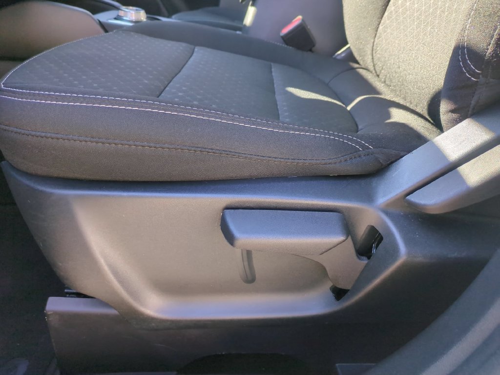 Used 2025 Ford Escape Active AWD/4WD image 11
