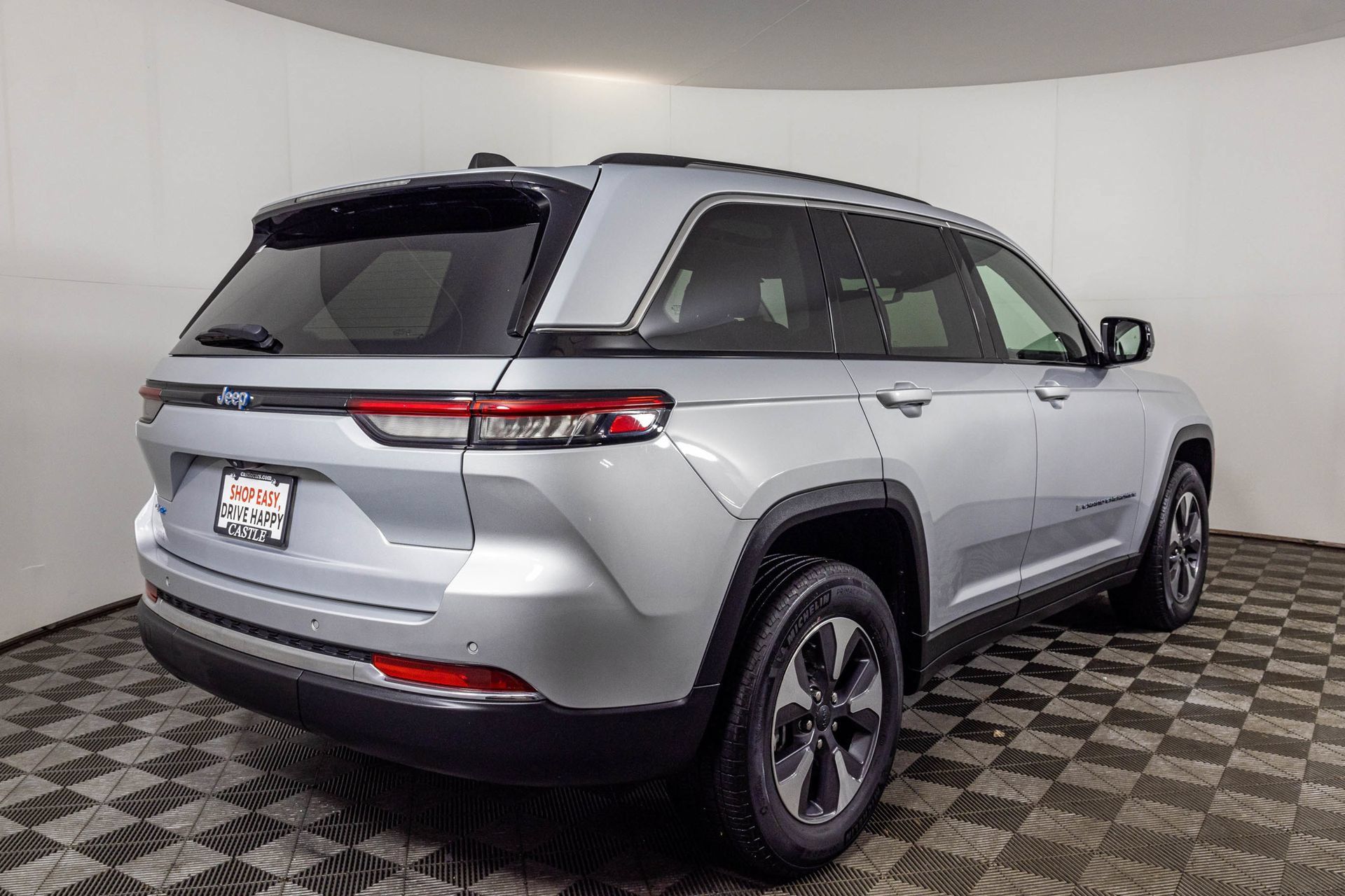 Used 2022 Jeep Grand Cherokee Limited 4xe AWD/4WD image 16