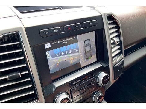 Used 2018 Ford F150 King Ranch w/ Equipment Group 601A Luxury AWD/4WD image 23