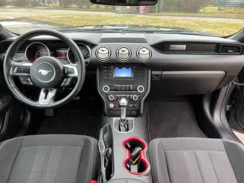 Used 2019 Ford Mustang Coupe image 34