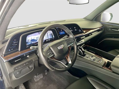 Used 2022 Cadillac Escalade Luxury w/ LPO, Floor Liner Package image 9