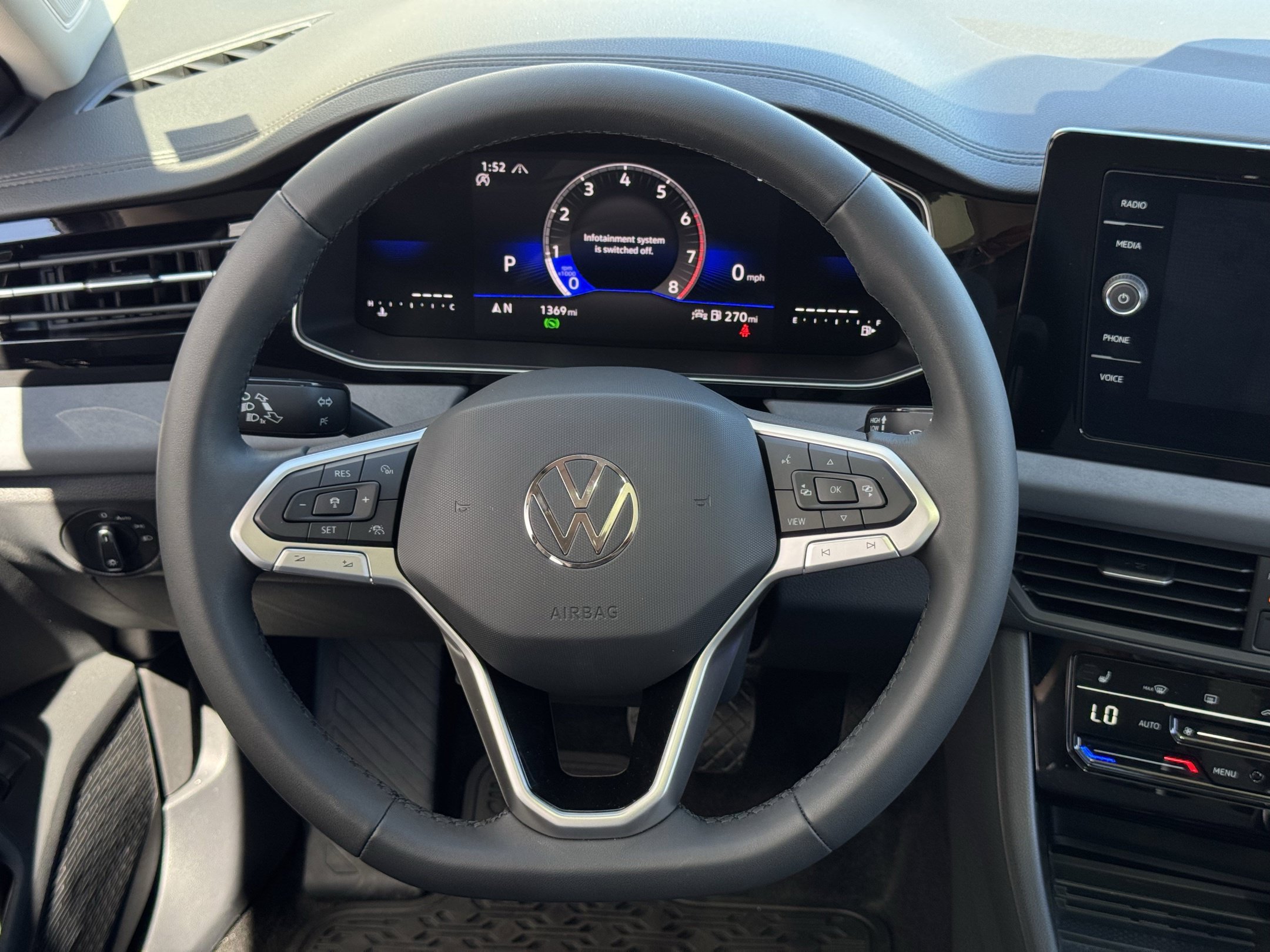 Used 2026 Volkswagen Jetta SE FWD image 13