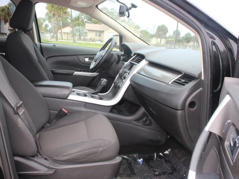 Used 2011 Ford Edge SEL FWD image 23