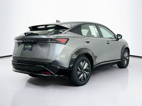 Used 2023 Nissan Ariya AWD image 9
