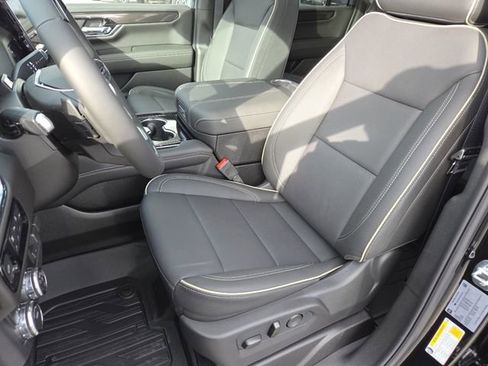 New 2026 GMC Yukon XL Elevation w/ Elevation Premium Package image 39