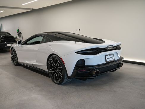 Used 2023 McLaren GT RWD image 10