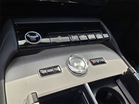 Used 2025 Lincoln Navigator L Reserve w/ Jet Appearance Package image 24