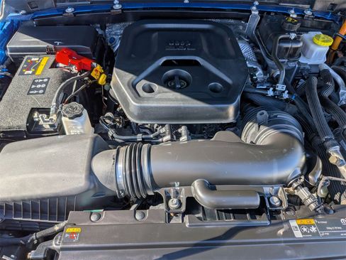 Used 2024 Jeep Wrangler Unlimited Sahara image 36