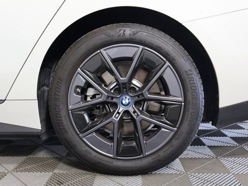 Used 2024 BMW i4 eDrive35 w/ Convenience Package image 16