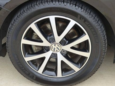 Used 2017 Volkswagen Jetta SE FWD image 28
