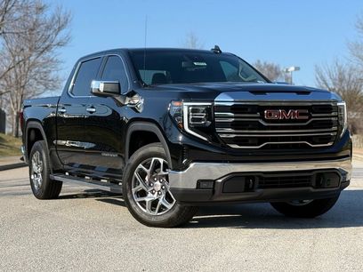 New 2026 GMC Sierra 1500 SLT w/ SLT Premium Package