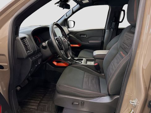 Used 2023 Nissan Frontier PRO-4X w/ Technology Package image 13
