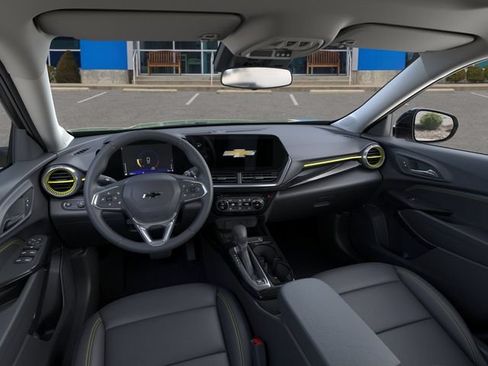New 2026 Chevrolet Trax ACTIV w/ Sunroof Package FWD image 15
