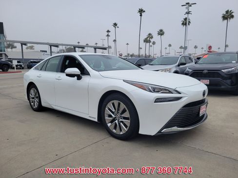 Used 2023 Toyota Mirai XLE image 2