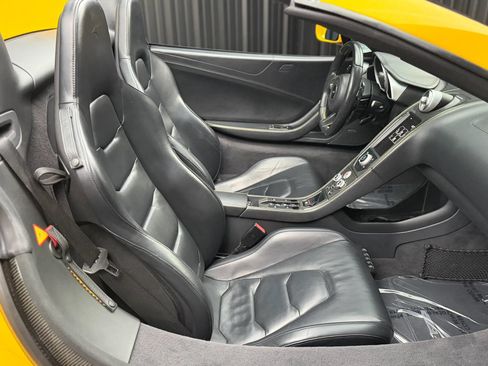 Used 2015 McLaren 650S Spider RWD image 33