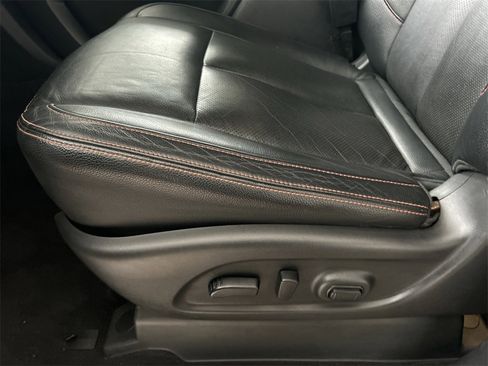 Used 2020 Nissan Titan PRO-4X w/ Pro-4x Convenience Package image 14