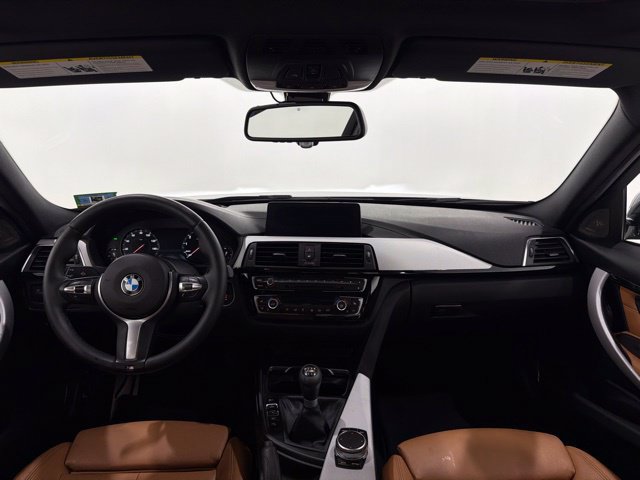 Used 2018 BMW 340i xDrive Sedan AWD/4WD image 29