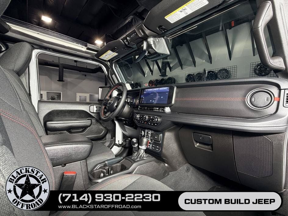 Used 2024 Jeep Wrangler Unlimited Rubicon w/ Technology Group AWD/4WD image 25