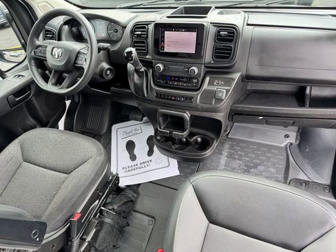 Used 2023 RAM ProMaster 2500 FWD image 12
