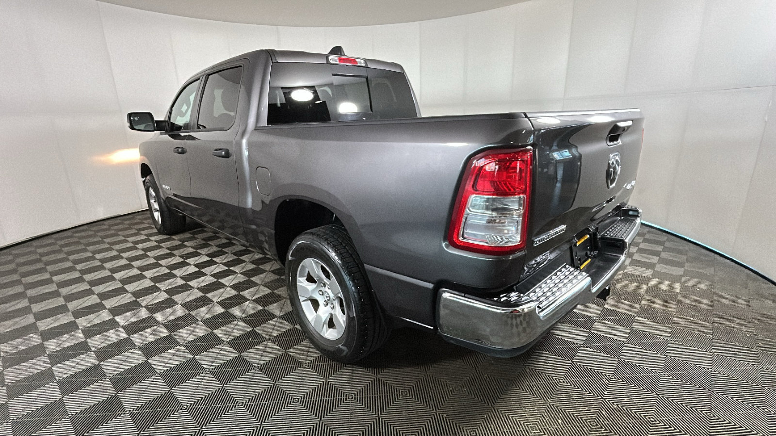 Used 2023 RAM 1500 Big Horn AWD/4WD image 5