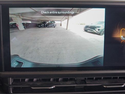 Used 2024 Jeep Gladiator Sport image 11