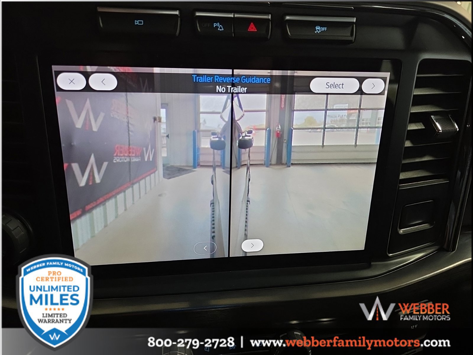 Used 2024 Ford F350 Lariat w/ Lariat Ultimate Package AWD/4WD image 27